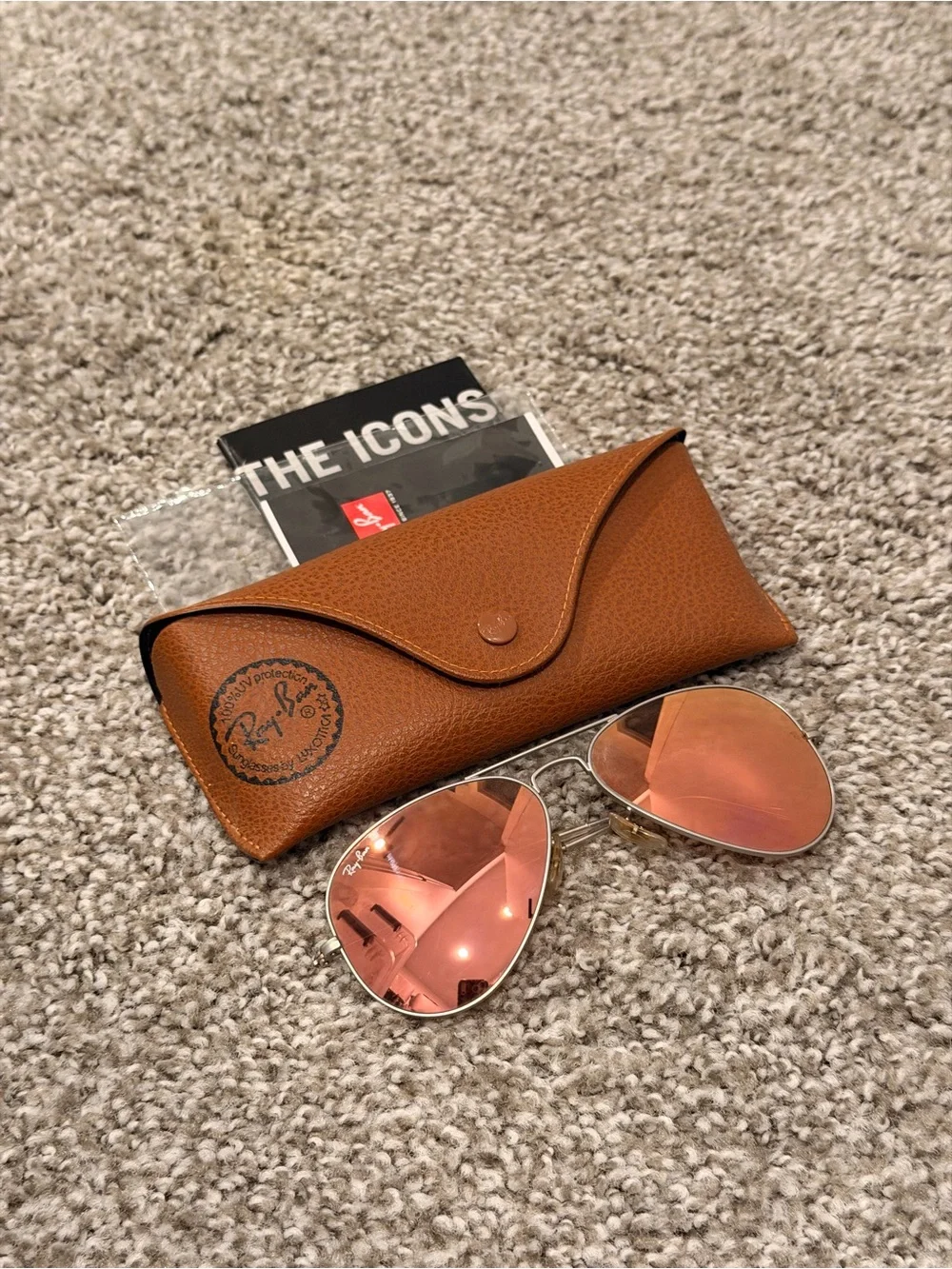 Ray-Ban Aviator Sunglasses with Rose Gold Lenses and Brown Case